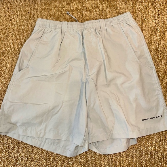 4 pairs of Columbia PFG Omnishade Shorts- all grey all size small - Picture 13 of 13